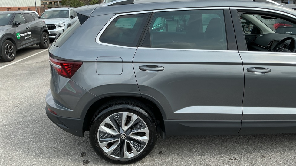 Skoda Karoq 1.5 TSI SE L 5dr DSG Petrol Estate - Image 22