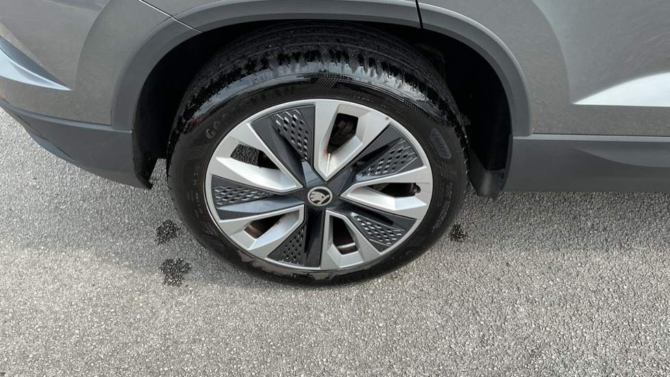 Skoda Karoq 1.5 TSI SE L 5dr DSG Petrol Estate - Image 23
