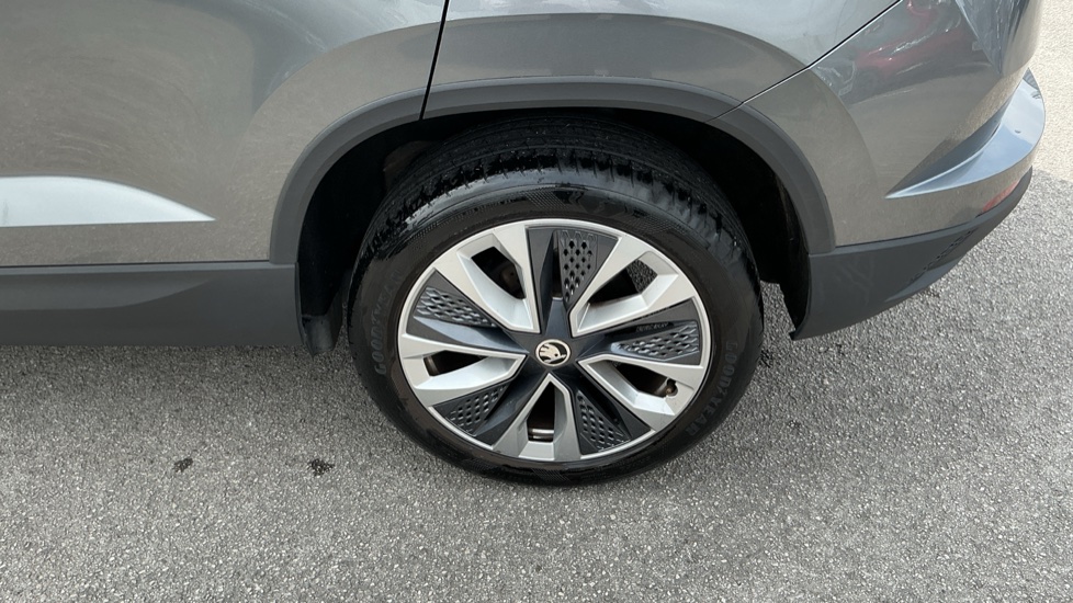 Skoda Karoq 1.5 TSI SE L 5dr DSG Petrol Estate - Image 29