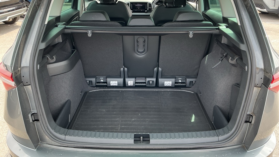 Skoda Karoq 1.5 TSI SE L 5dr DSG Petrol Estate - Image 31