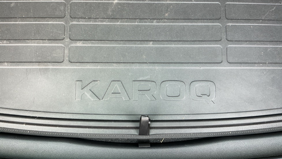 Skoda Karoq 1.5 TSI SE L 5dr DSG Petrol Estate - Image 33