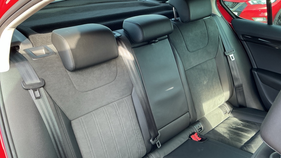 Skoda Octavia 1.5 TSI SE L 5dr DSG Petrol Hatchback - Image 16