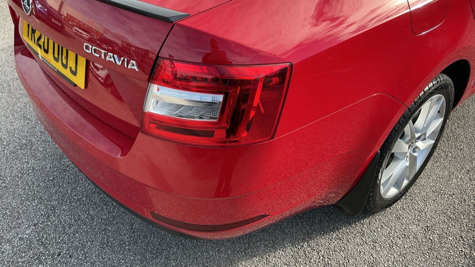 Skoda Octavia 1.5 TSI SE L 5dr DSG Petrol Hatchback - Image 23