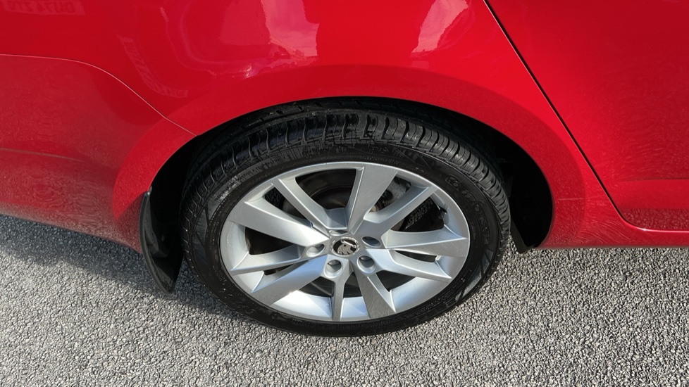 Skoda Octavia 1.5 TSI SE L 5dr DSG Petrol Hatchback - Image 24