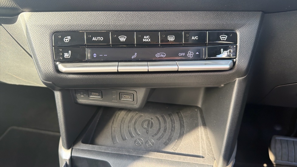 Vauxhall Frontera 1.2 Hybrid [110] Ultimate 5dr e-DCT6 Petrol Estate - Image 23