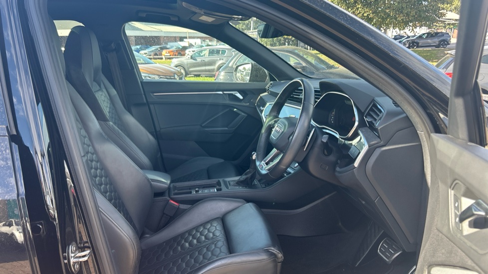 Audi RS Q3 TFSI Quattro Vorsprung 5dr S Tronic Petrol Estate - Image 35