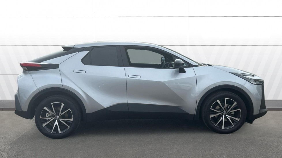 Toyota C-HR 1.8 Hybrid Design 5dr CVT Hybrid Hatchback - Image 5