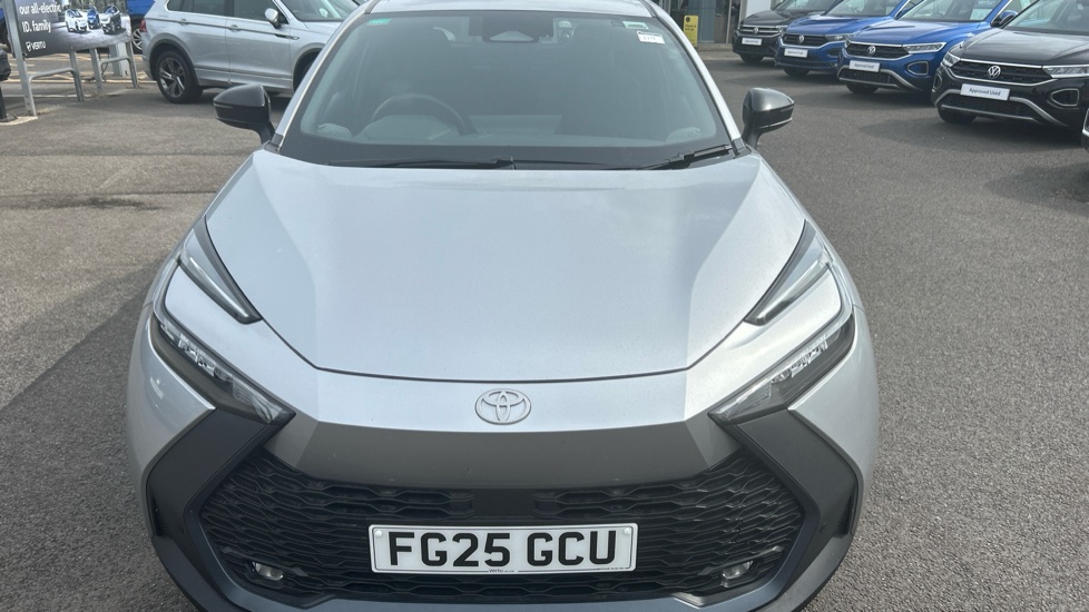 Toyota C-HR 1.8 Hybrid Design 5dr CVT Hybrid Hatchback - Image 8