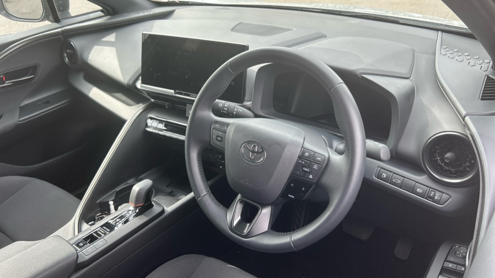 Toyota C-HR 1.8 Hybrid Design 5dr CVT Hybrid Hatchback - Image 11