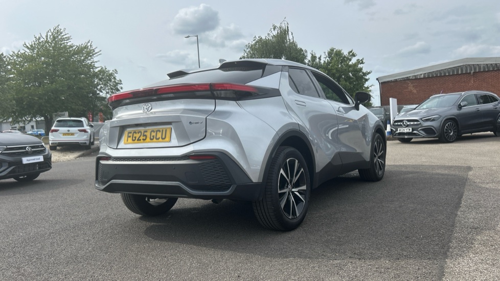 Toyota C-HR 1.8 Hybrid Design 5dr CVT Hybrid Hatchback - Image 25
