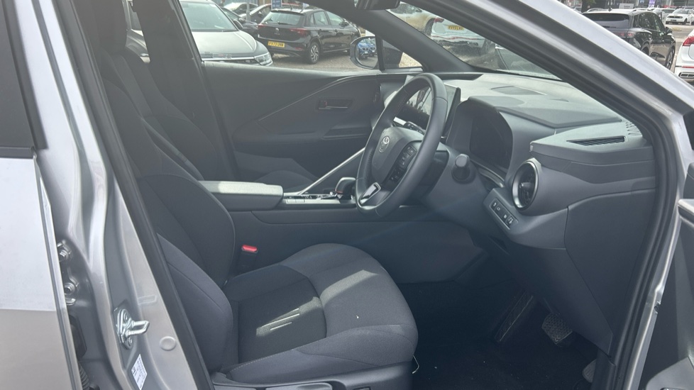 Toyota C-HR 1.8 Hybrid Design 5dr CVT Hybrid Hatchback - Image 27