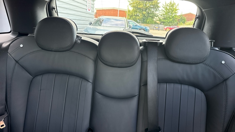 MINI Hatchback 2.0 Cooper S Exclusive 5dr Auto Petrol Hatchback - Image 15