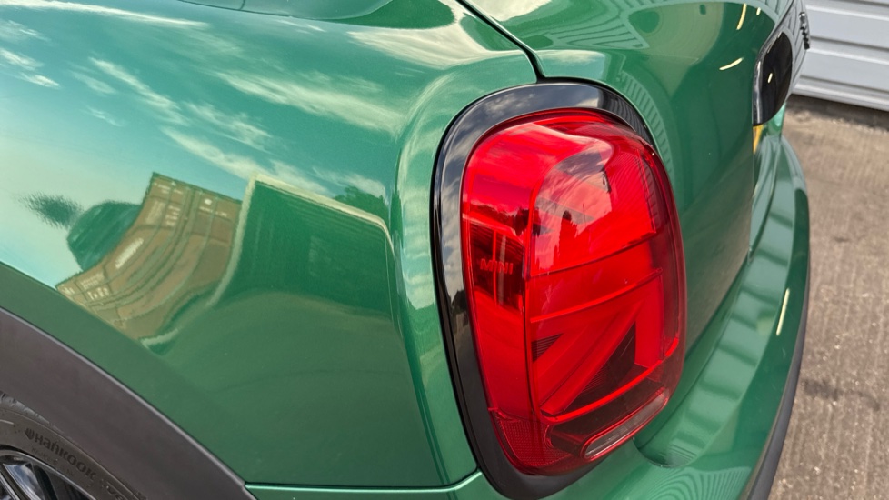 MINI Hatchback 2.0 Cooper S Exclusive 5dr Auto Petrol Hatchback - Image 53