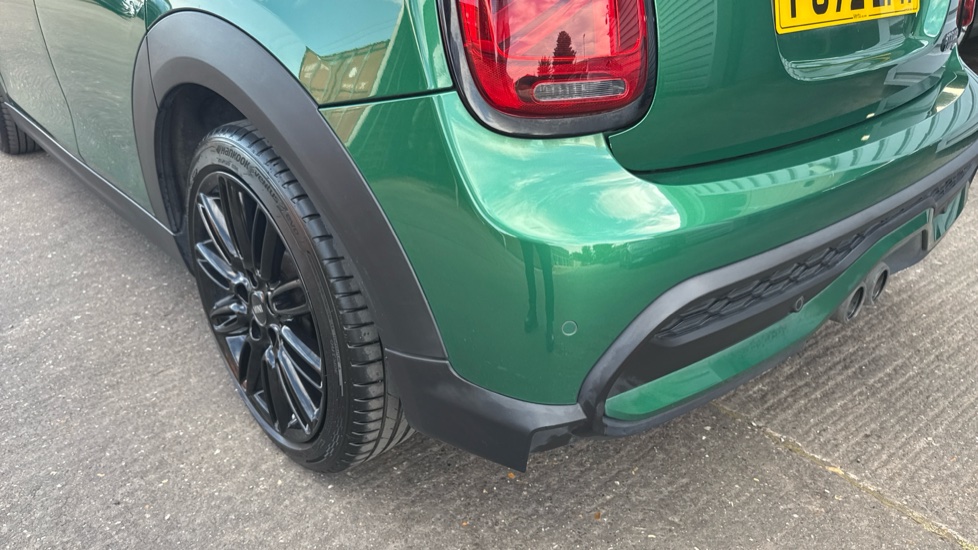 MINI Hatchback 2.0 Cooper S Exclusive 5dr Auto Petrol Hatchback - Image 54