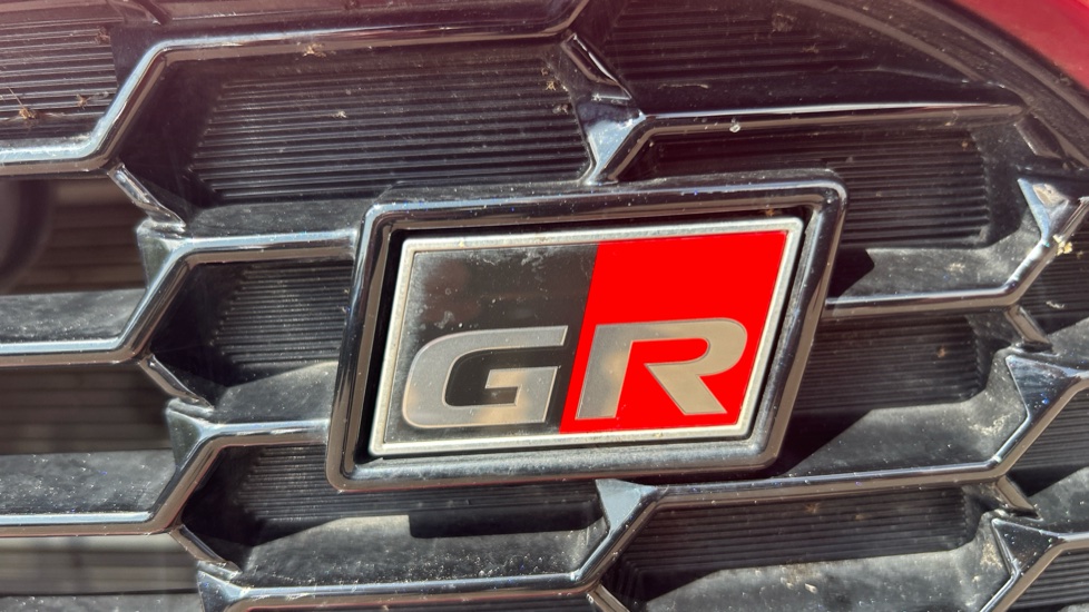 Toyota RAV4 2.5 PHEV GR Sport 5dr CVT Estate - Image 23