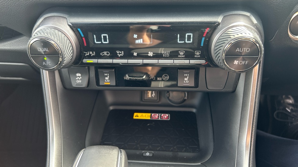 Toyota RAV4 2.5 PHEV GR Sport 5dr CVT Estate - Image 33