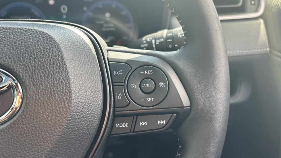 Toyota RAV4 2.5 PHEV GR Sport 5dr CVT Estate - Image 35