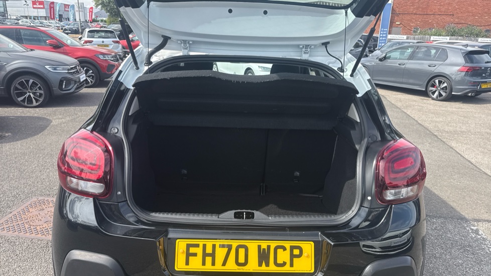 Citroen C3 1.2 PureTech Shine 5dr Petrol Hatchback - Image 4