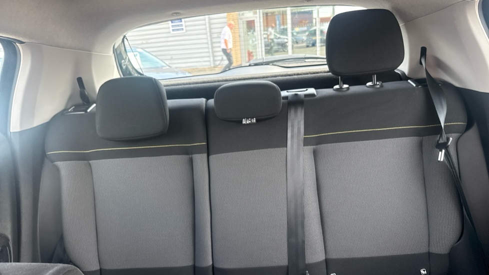 Citroen C3 1.2 PureTech Shine 5dr Petrol Hatchback - Image 15