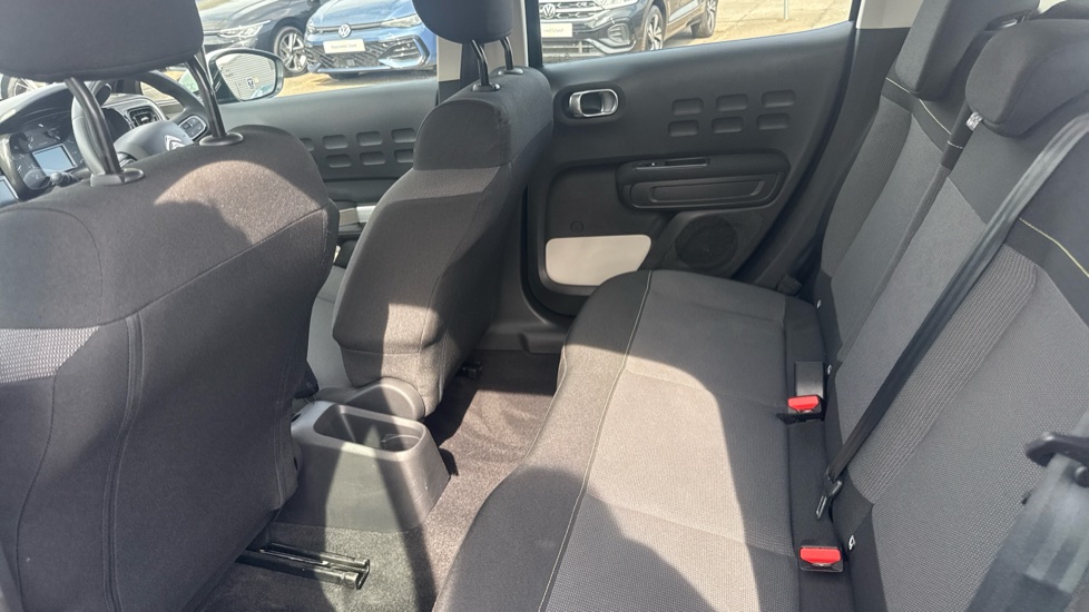 Citroen C3 1.2 PureTech Shine 5dr Petrol Hatchback - Image 16