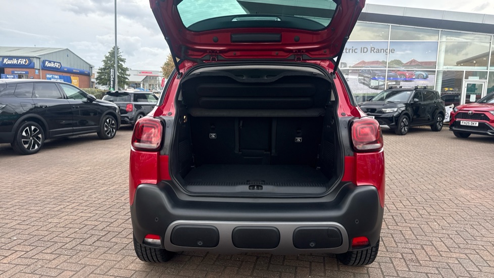 Citroen C3 Aircross 1.2 PureTech 130 Max 5dr EAT6 Petrol Hatchback - Image 4