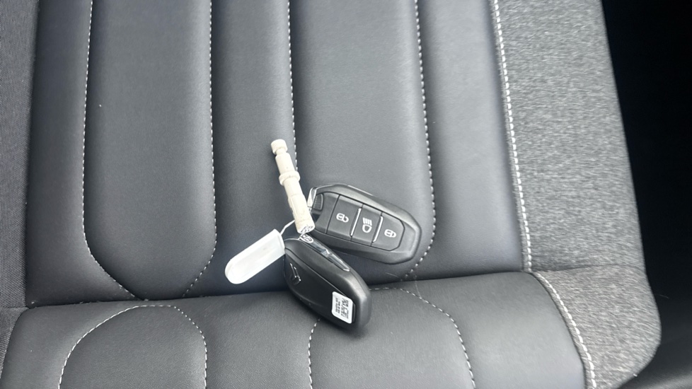 Citroen C3 Aircross 1.2 PureTech 130 Max 5dr EAT6 Petrol Hatchback - Image 20