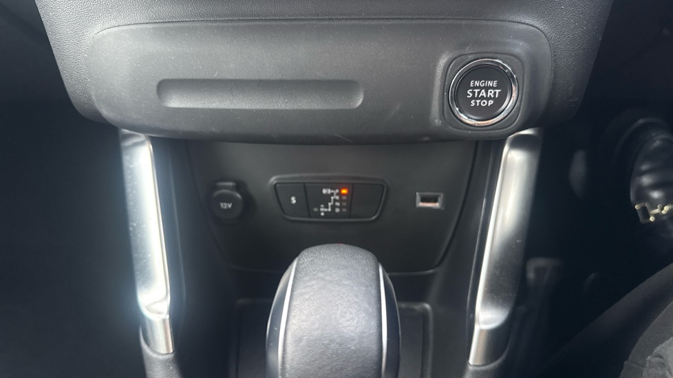 Citroen C3 Aircross 1.2 PureTech 130 Max 5dr EAT6 Petrol Hatchback - Image 24