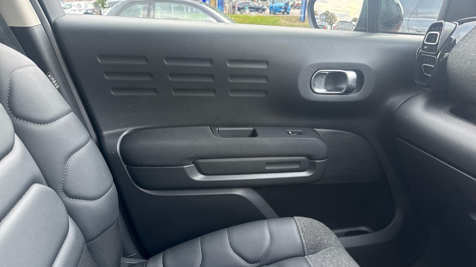 Citroen C3 Aircross 1.2 PureTech 130 Max 5dr EAT6 Petrol Hatchback - Image 30