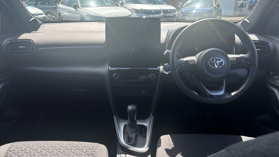 Toyota Yaris Cross 1.5 Hybrid Design 5dr CVT Hybrid Estate - Image 10