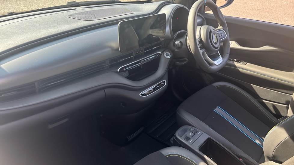 Abarth 500 114kW 42.2kWh 3dr Auto Electric Hatchback - Image 9