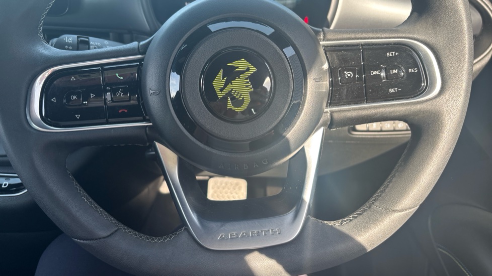 Abarth 500 114kW 42.2kWh 3dr Auto Electric Hatchback - Image 29