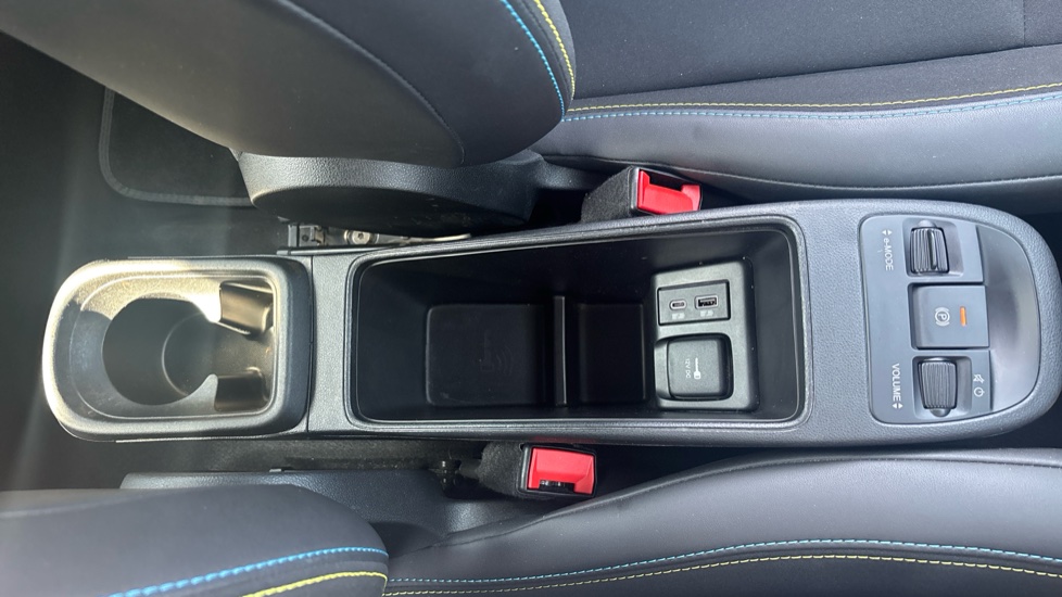 Abarth 500 114kW 42.2kWh 3dr Auto Electric Hatchback - Image 35