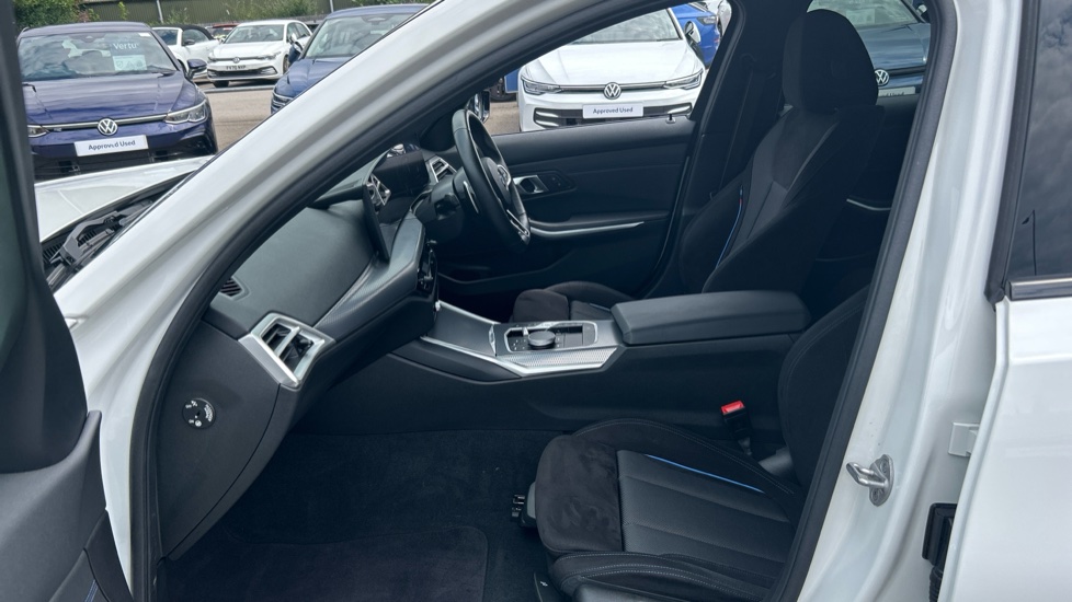 BMW 3 Series 320i M Sport 4dr Step Auto Petrol Saloon - Image 37