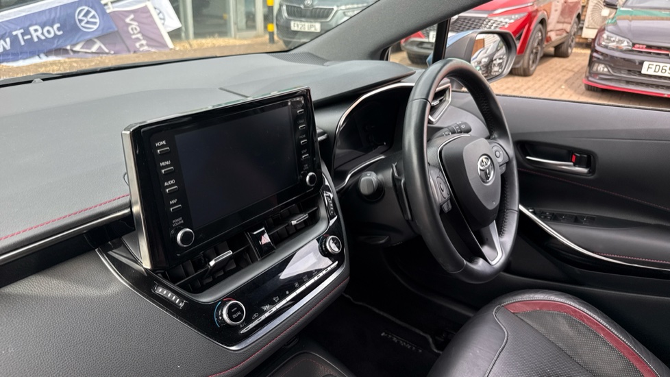 Toyota Corolla 2.0 VVT-i Hybrid Excel 5dr CVT Hybrid Estate - Image 11