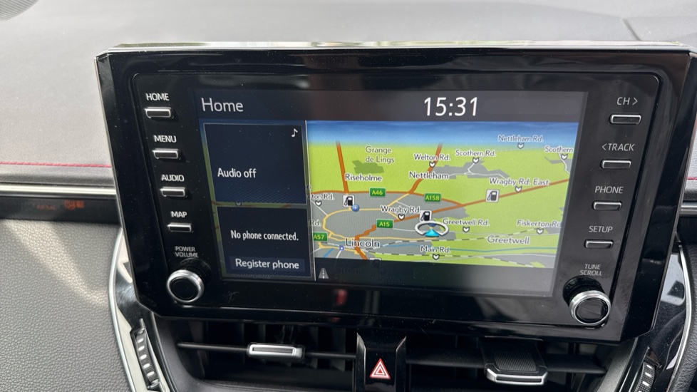 Toyota Corolla 2.0 VVT-i Hybrid Excel 5dr CVT Hybrid Estate - Image 12