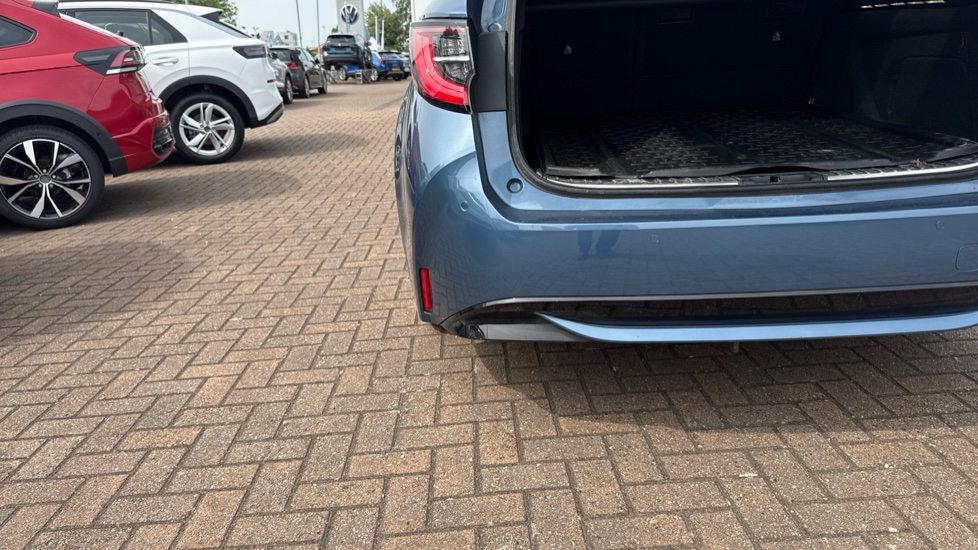 Toyota Corolla 2.0 VVT-i Hybrid Excel 5dr CVT Hybrid Estate - Image 25