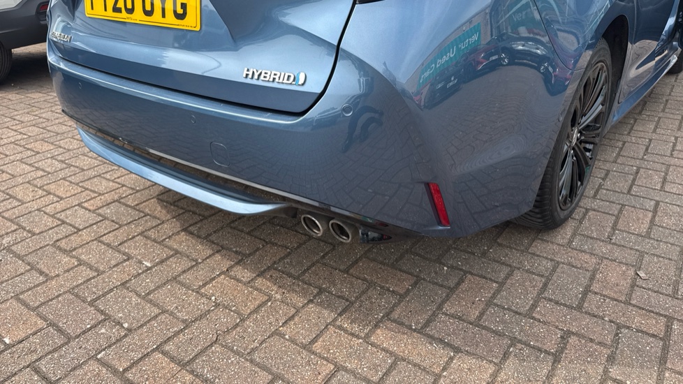 Toyota Corolla 2.0 VVT-i Hybrid Excel 5dr CVT Hybrid Estate - Image 28