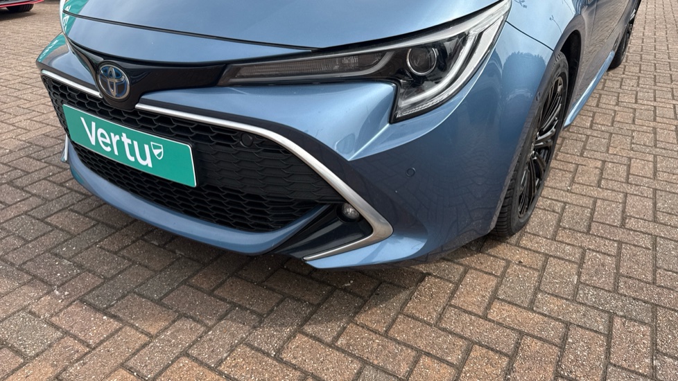 Toyota Corolla 2.0 VVT-i Hybrid Excel 5dr CVT Hybrid Estate - Image 42