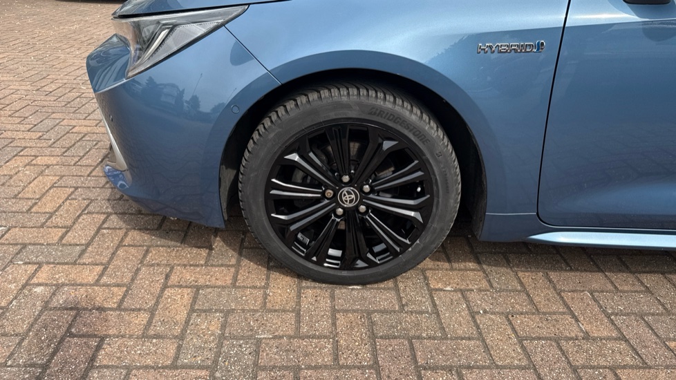 Toyota Corolla 2.0 VVT-i Hybrid Excel 5dr CVT Hybrid Estate - Image 44