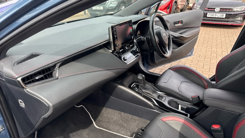 Toyota Corolla 2.0 VVT-i Hybrid Excel 5dr CVT Hybrid Estate - Image 48