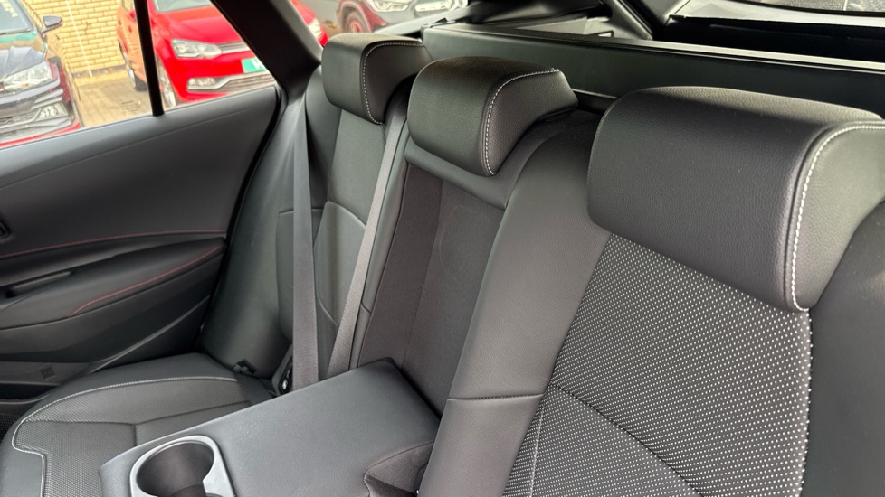 Toyota Corolla 2.0 VVT-i Hybrid Excel 5dr CVT Hybrid Estate - Image 52