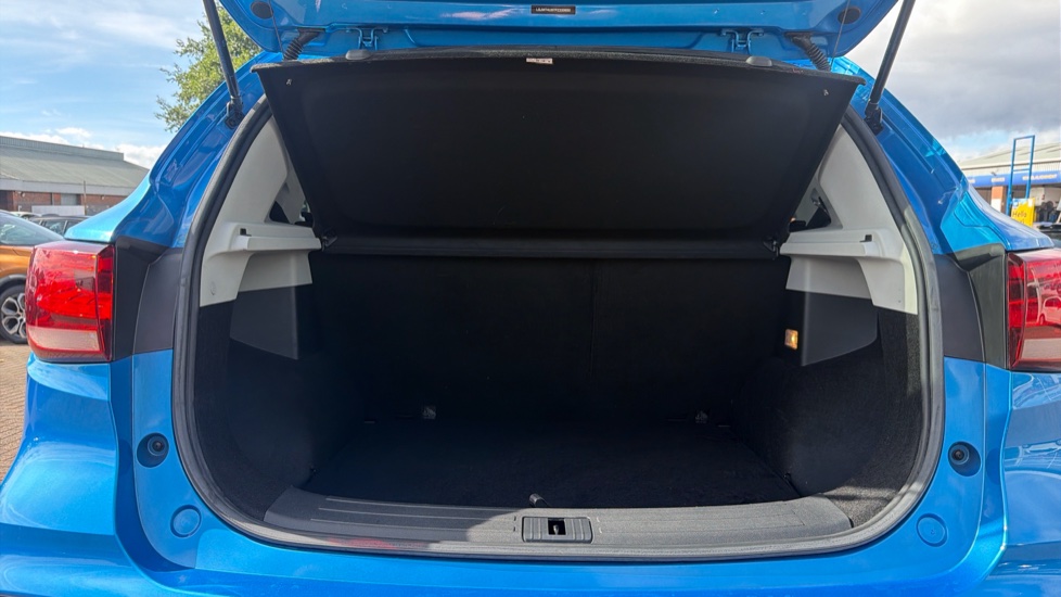 MG ZS 1.5 VTi-TECH Exclusive 5dr Petrol Hatchback - Image 4