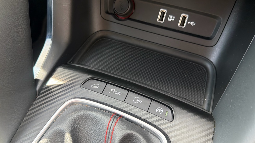 MG ZS 1.5 VTi-TECH Exclusive 5dr Petrol Hatchback - Image 23