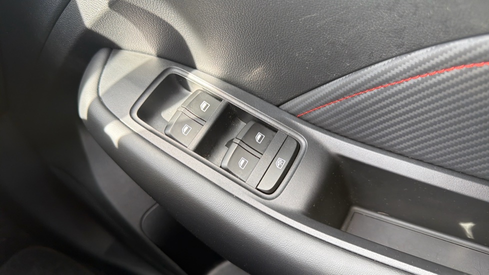 MG ZS 1.5 VTi-TECH Exclusive 5dr Petrol Hatchback - Image 26