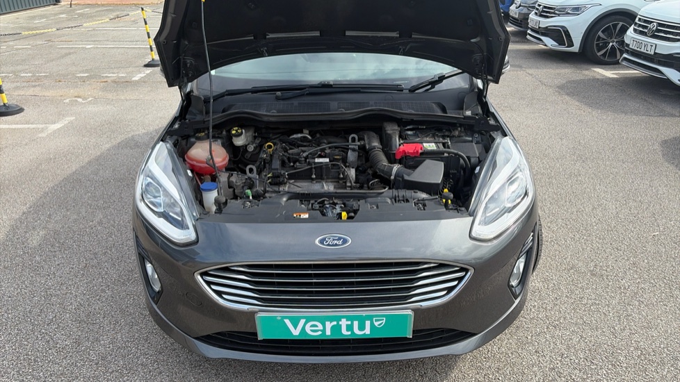 Ford Fiesta 1.1 Zetec 5dr Petrol Hatchback - Image 8