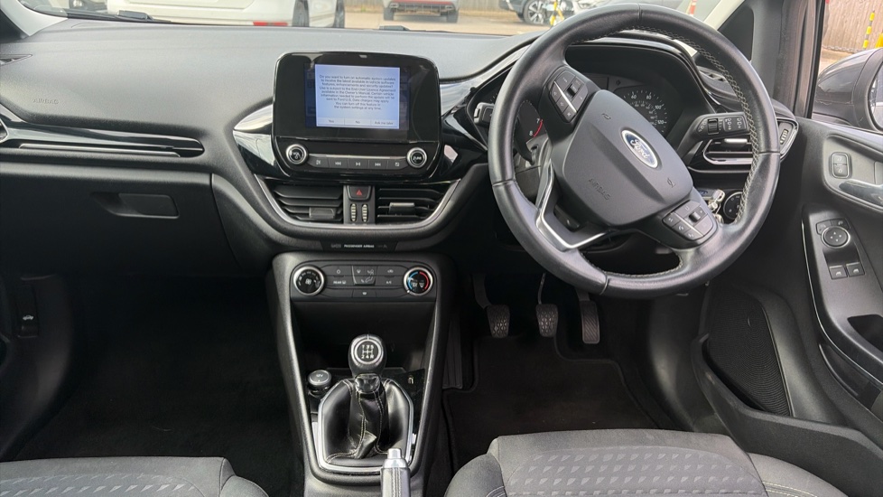 Ford Fiesta 1.1 Zetec 5dr Petrol Hatchback - Image 10