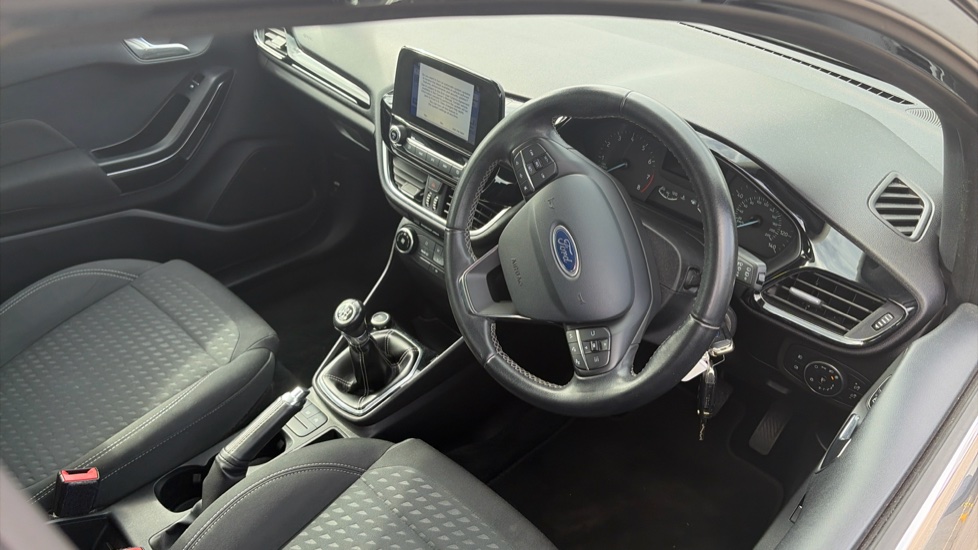 Ford Fiesta 1.1 Zetec 5dr Petrol Hatchback - Image 11