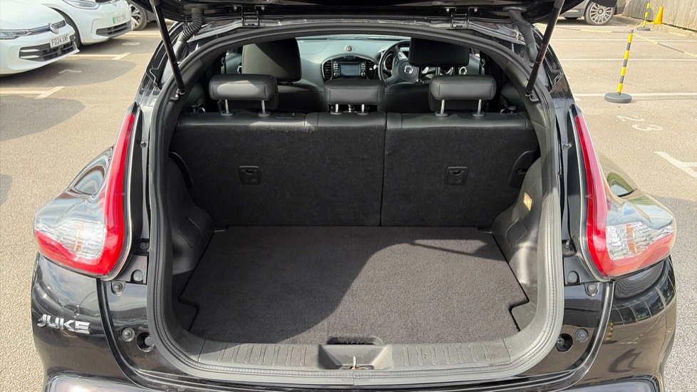 Nissan Juke 1.2 DiG-T Tekna 5dr Petrol Hatchback - Image 4