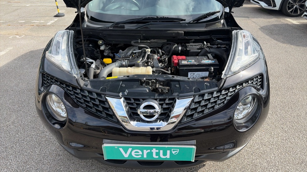Nissan Juke 1.2 DiG-T Tekna 5dr Petrol Hatchback - Image 8