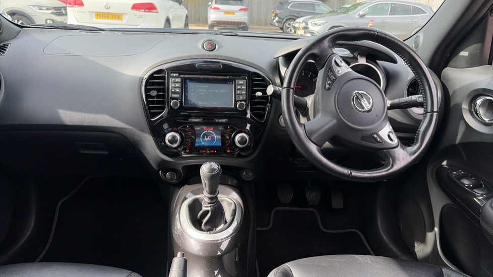 Nissan Juke 1.2 DiG-T Tekna 5dr Petrol Hatchback - Image 10